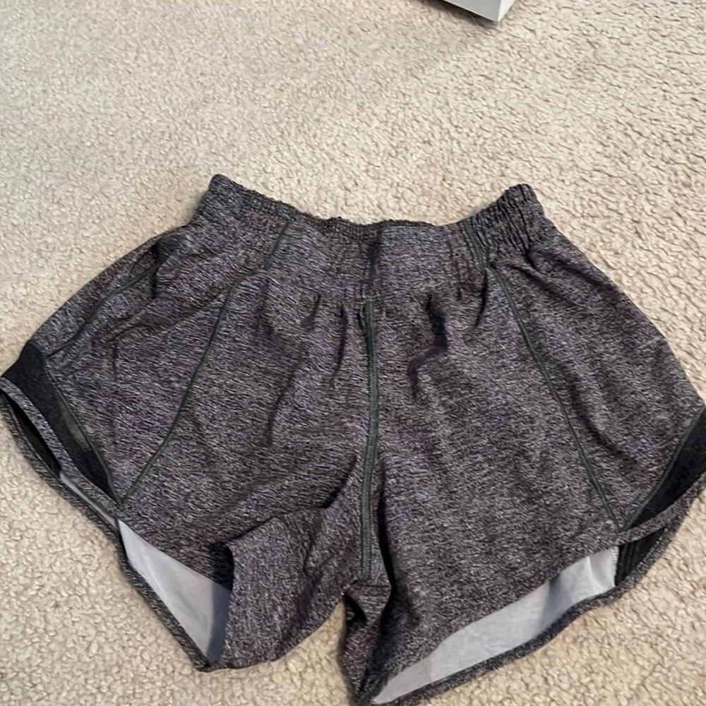 lululemon hottie hots